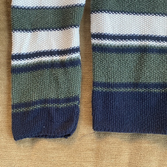 Forever knit sweater slight crop wide but below belly button - Picture 2 of 5
